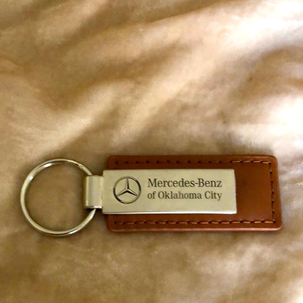 Mercedes Benz Genuine Brown Leather Brass Metal Tag Key Ring Keychain Oklahoma